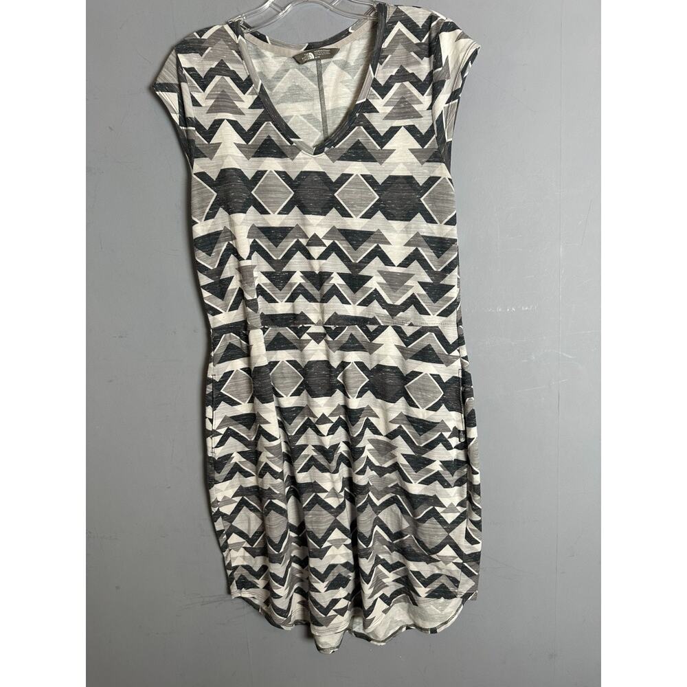 The North Face Women's Size Medium Dress with triangles tc044609 132